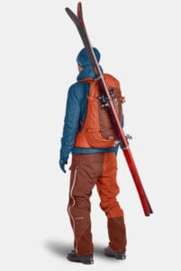 sac à dos de ski de rando avec système de portage en diagonal