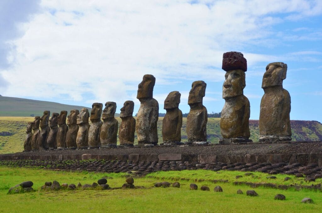 les moais d'Ahu Tongariki