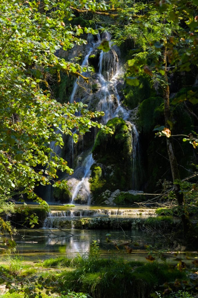 cascade reculée des planches près arbois