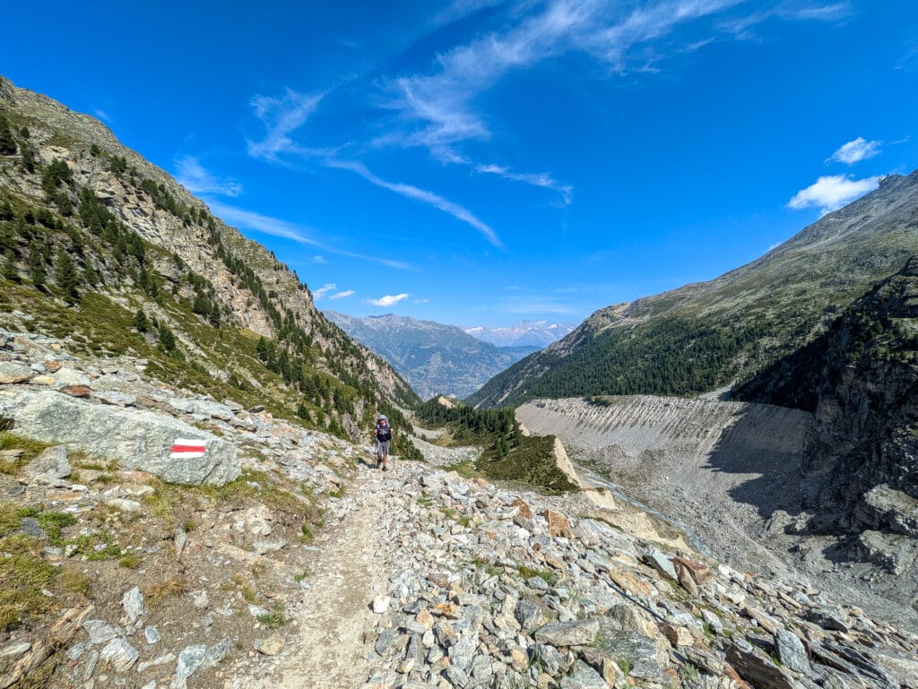 pierrier sur le sentier du Bigerhorn avant la Bordierhütte SAC