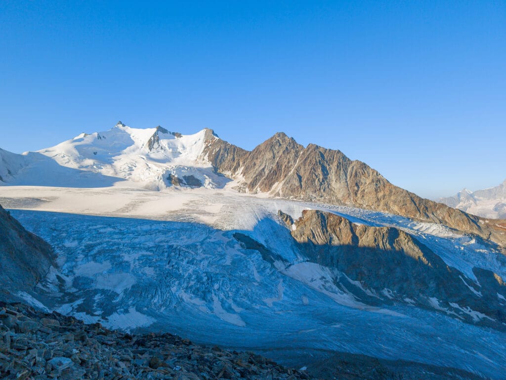 le glacier de Ried au pied du Balfrin