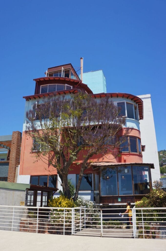 le musée la sebastiana, ancienne résidence de Pablo Neruda