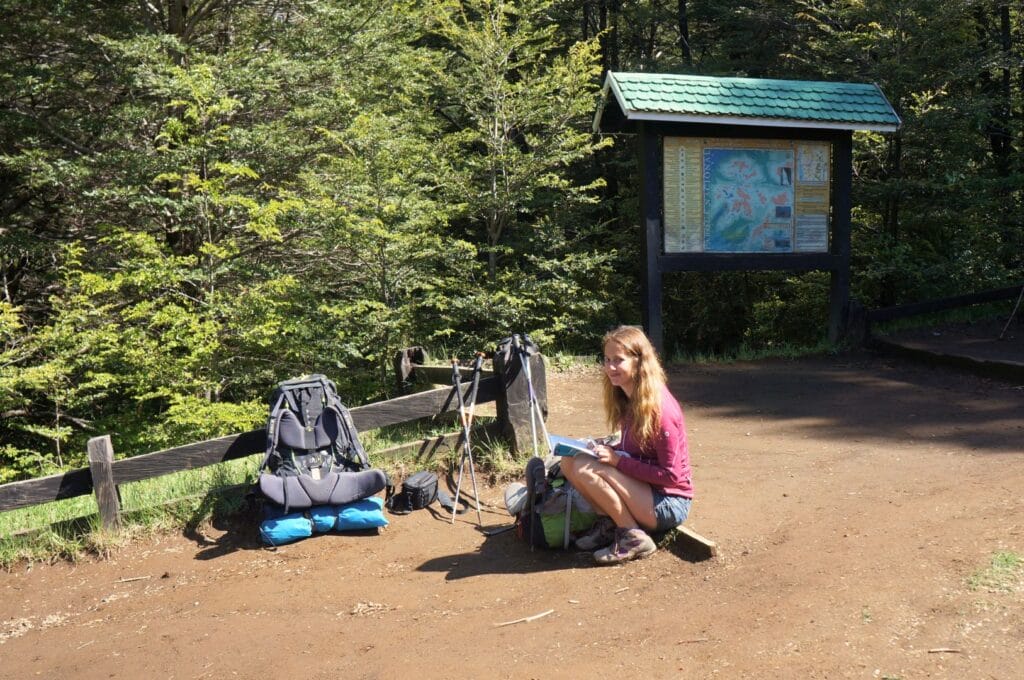 départ d'un trek dans le parc national huerquehue