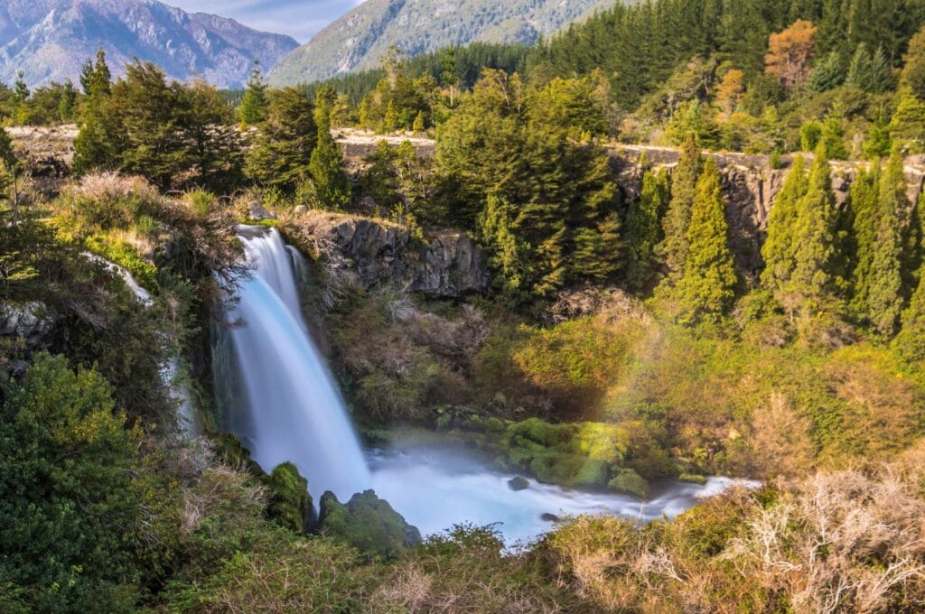 la cascade turful turful dans le parc national conguillio