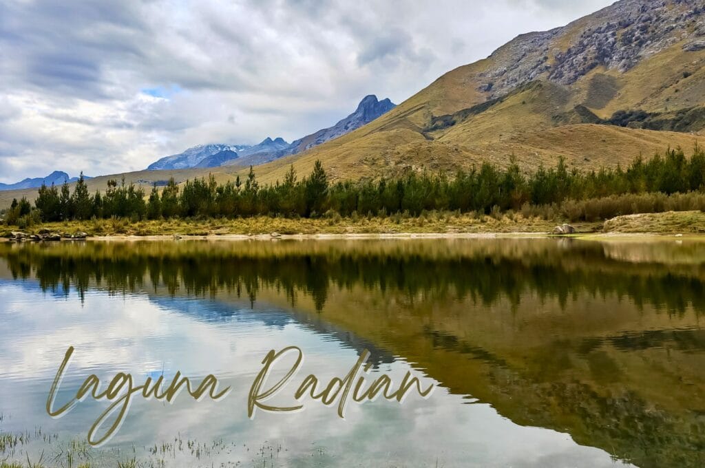 laguna radian, partie du trek de la boucle des 4 lagunes depuis Huaraz