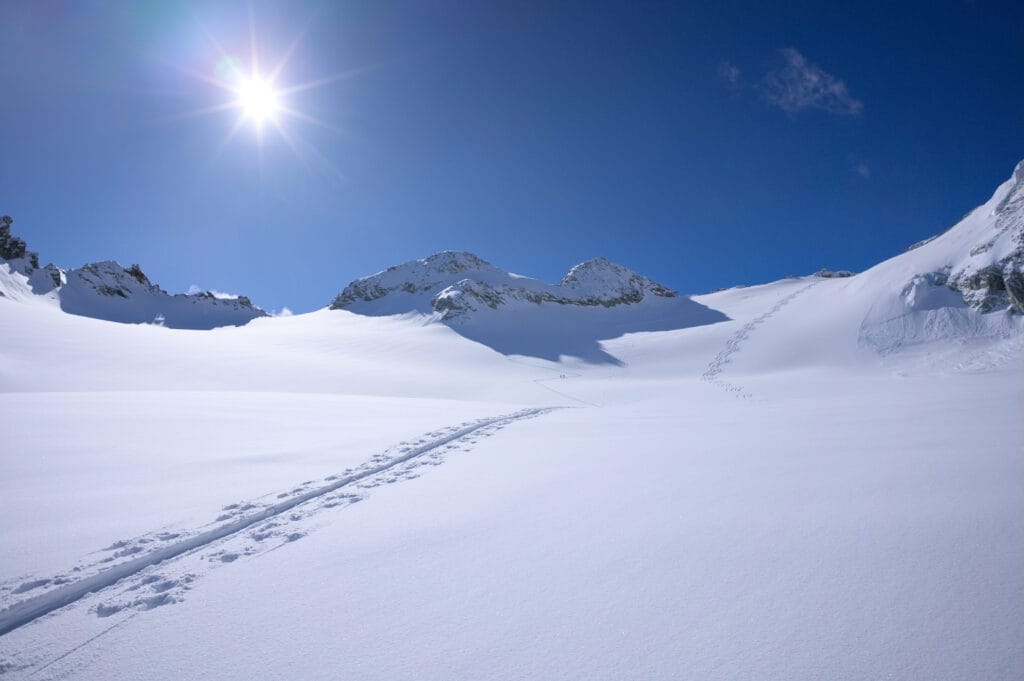 La poudreuse de folie sur le glacier de Pièce sous les Vignettes