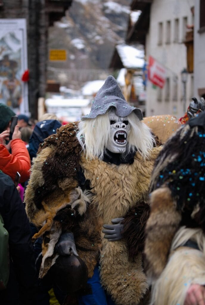 défilé carnaval val d'hérens