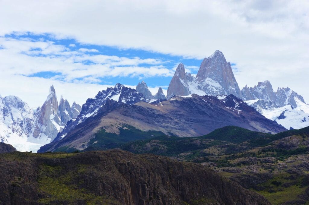 Vue sur les montagnes depuis le mirador del Paredon