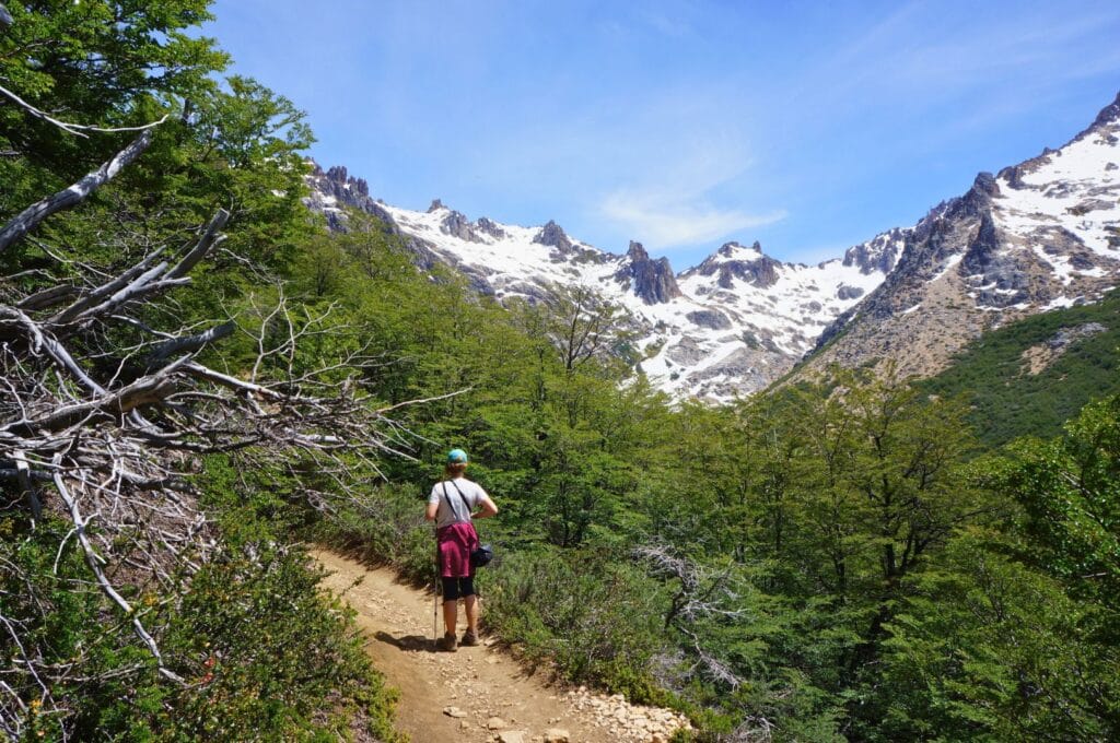 hiking trail to the refugio frey